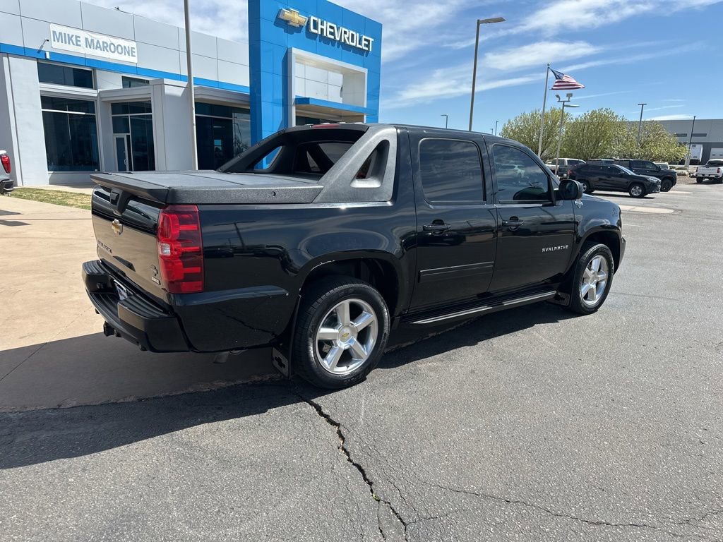 Used 2012 Chevrolet Avalanche LT image 32