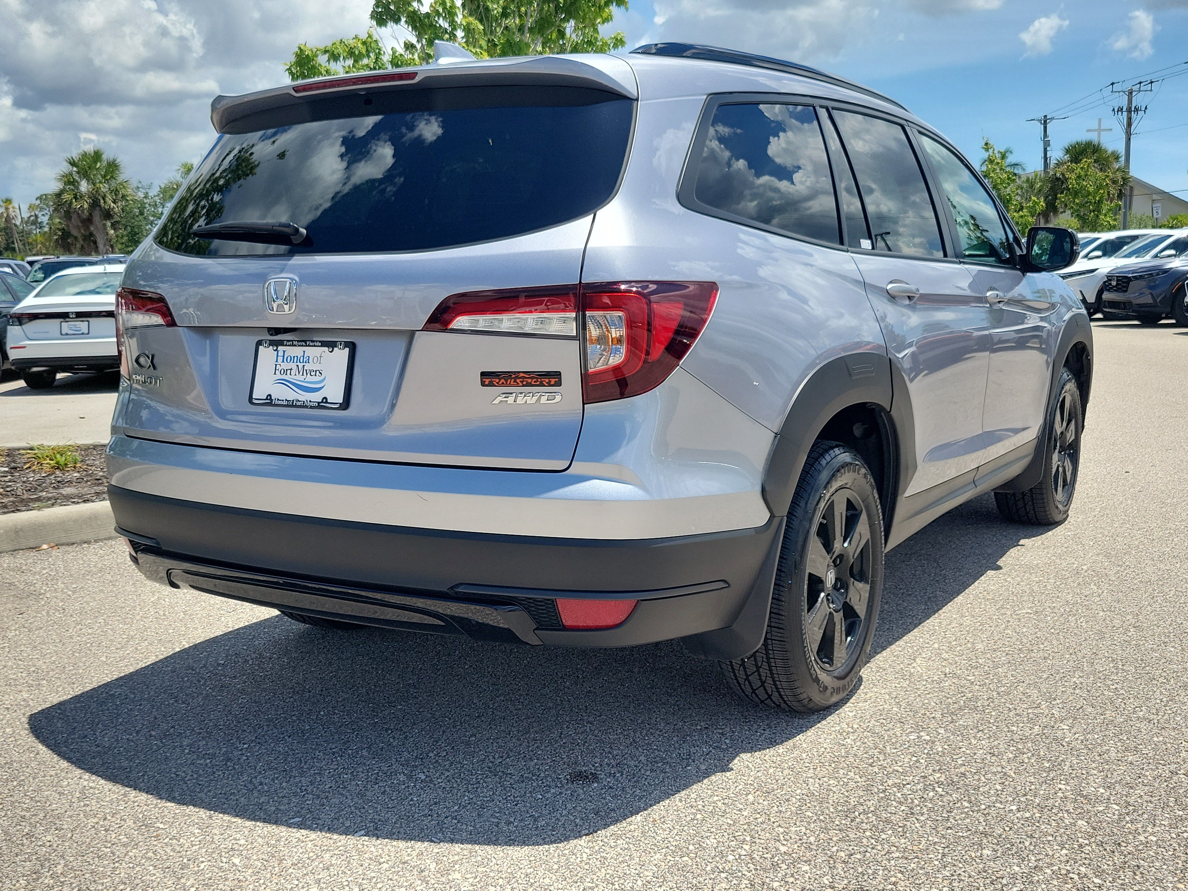 Used 2022 Honda Pilot TrailSport image 6