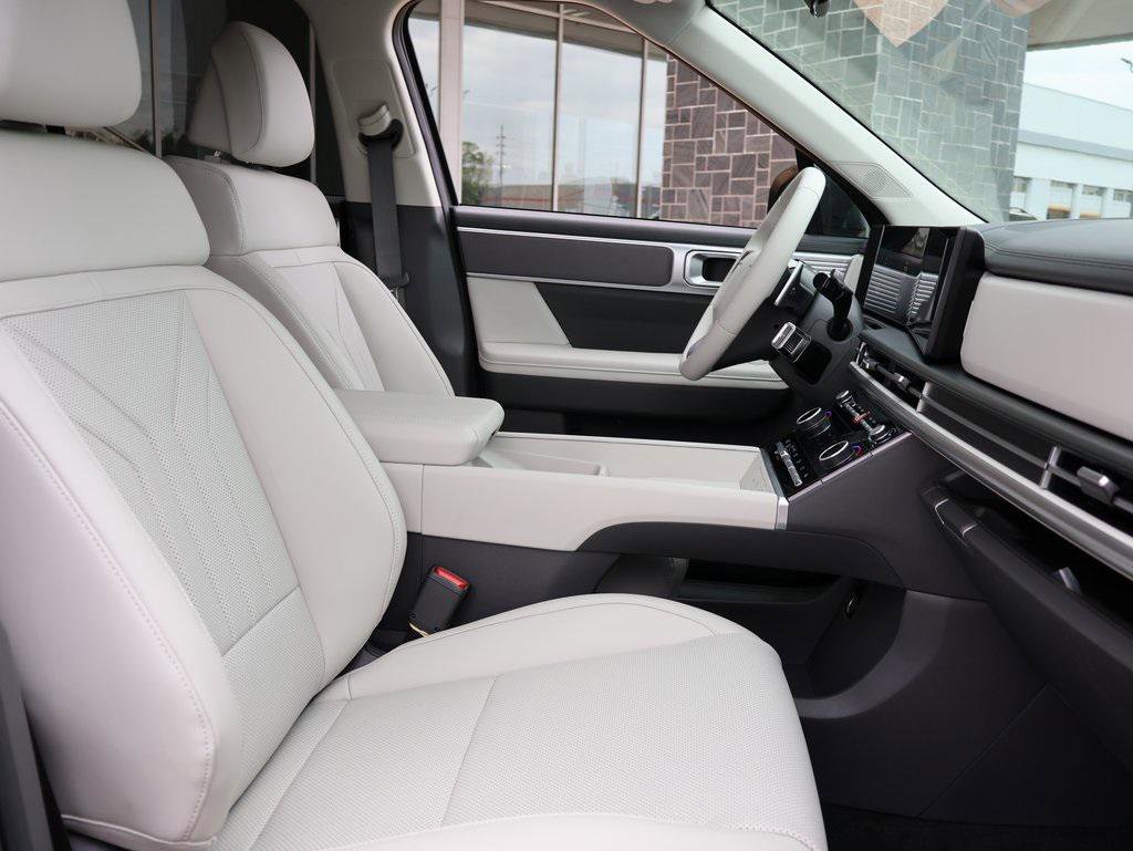 New 2025 Hyundai Santa Fe SEL image 10