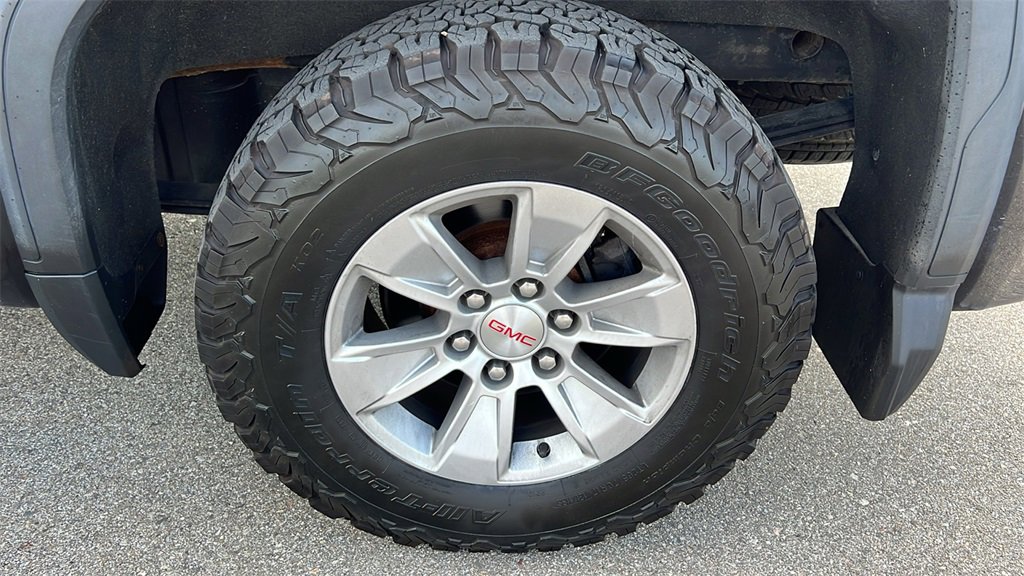 Used 2020 GMC Sierra 1500 SLE w/ SLE Value Package image 35