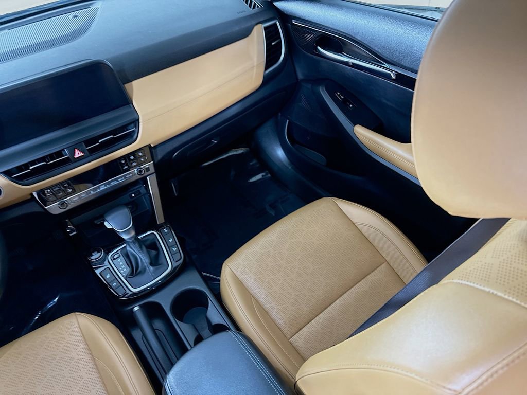 Used 2024 Kia Seltos EX image 27
