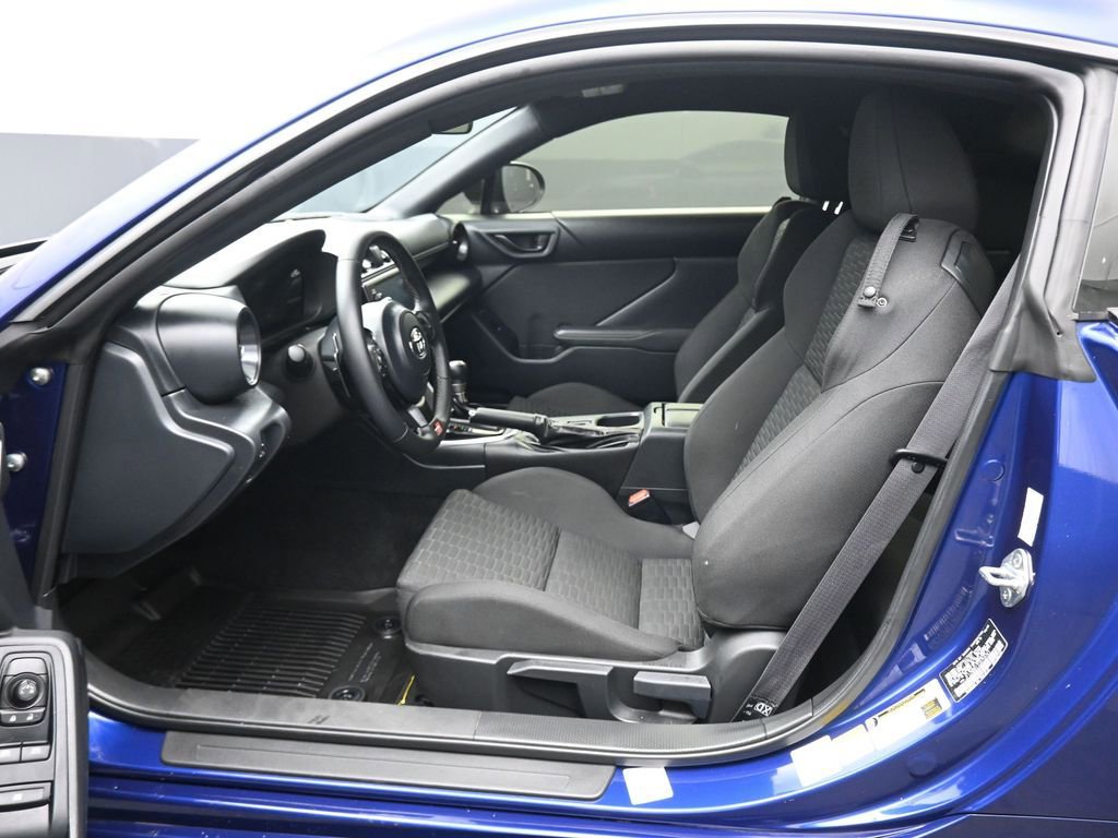 Used 2025 Toyota GR86 w/ Performance Package image 11
