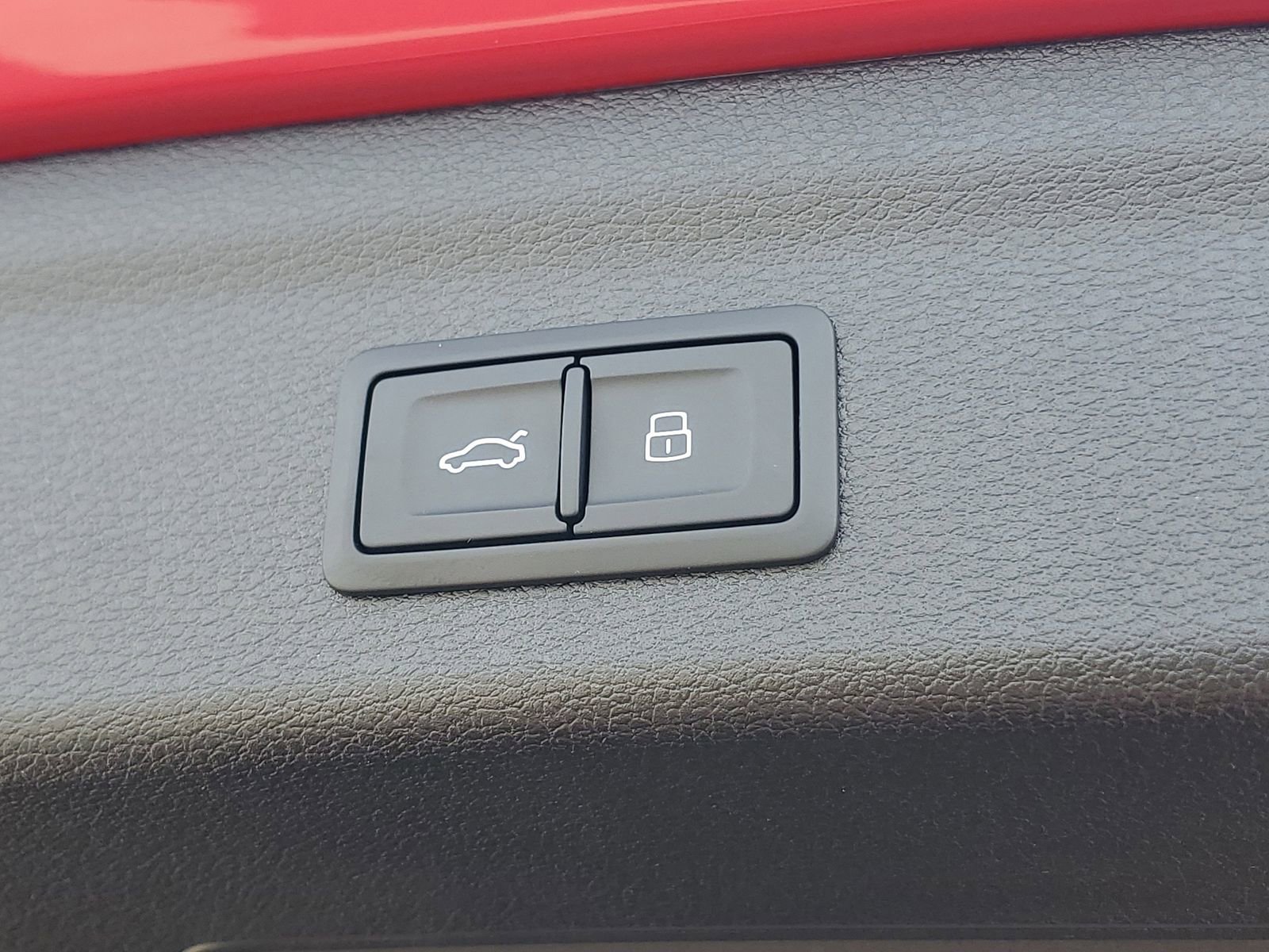 Used 2025 Audi Q3 2.0T Premium w/ Convenience Package image 10