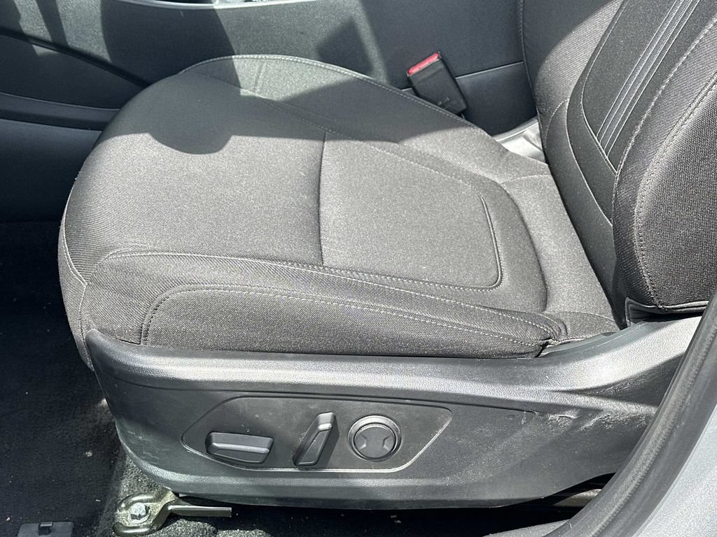 Used 2025 Hyundai Tucson SEL FWD image 17