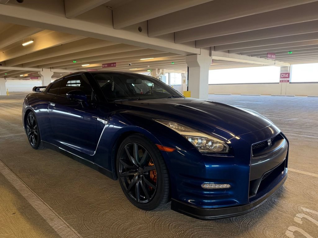 Used 2015 Nissan GT-R Premium AWD/4WD image 10