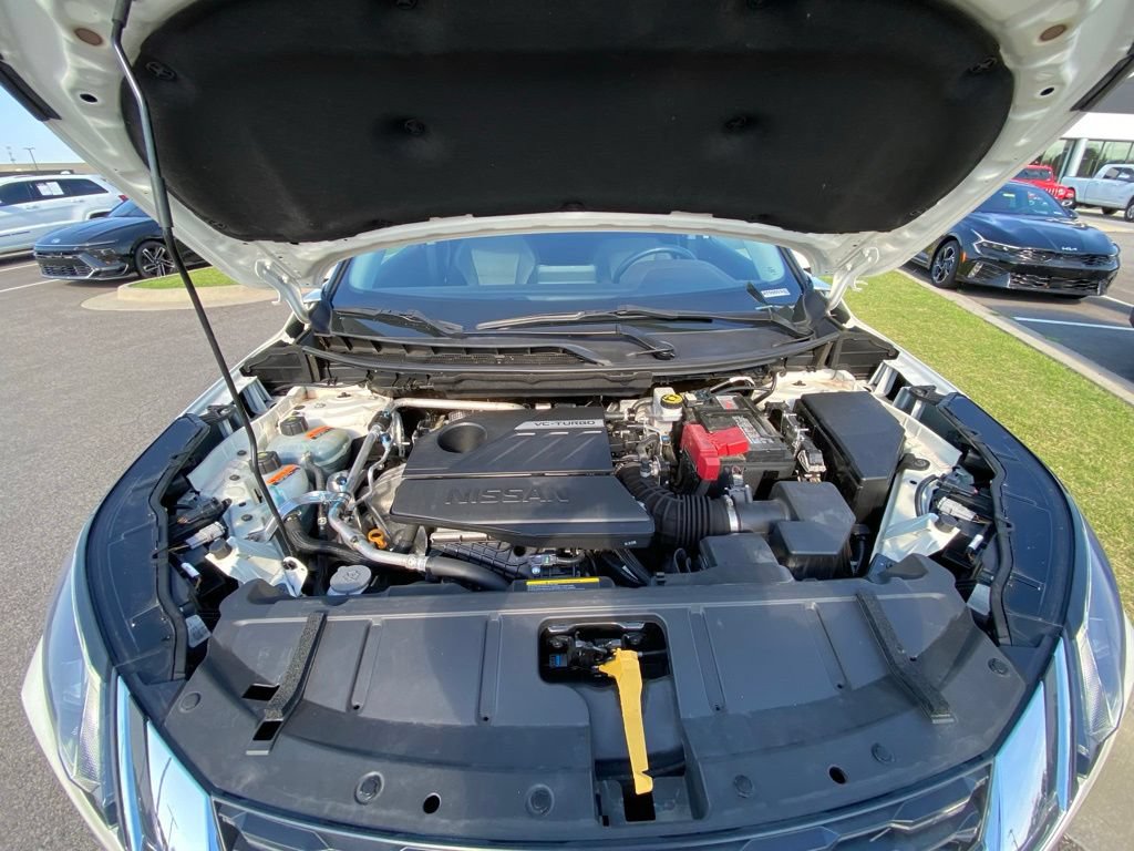 Used 2023 Nissan Rogue SV AWD/4WD image 32