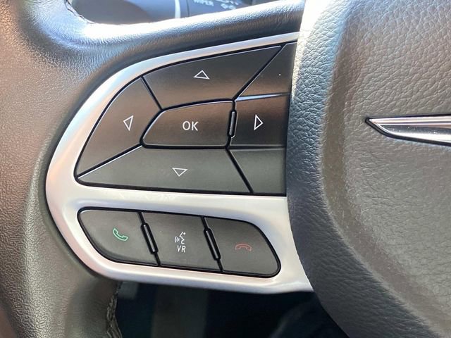 Used 2020 Chrysler 300 Touring w/ Sport Appearance Package RWD image 17