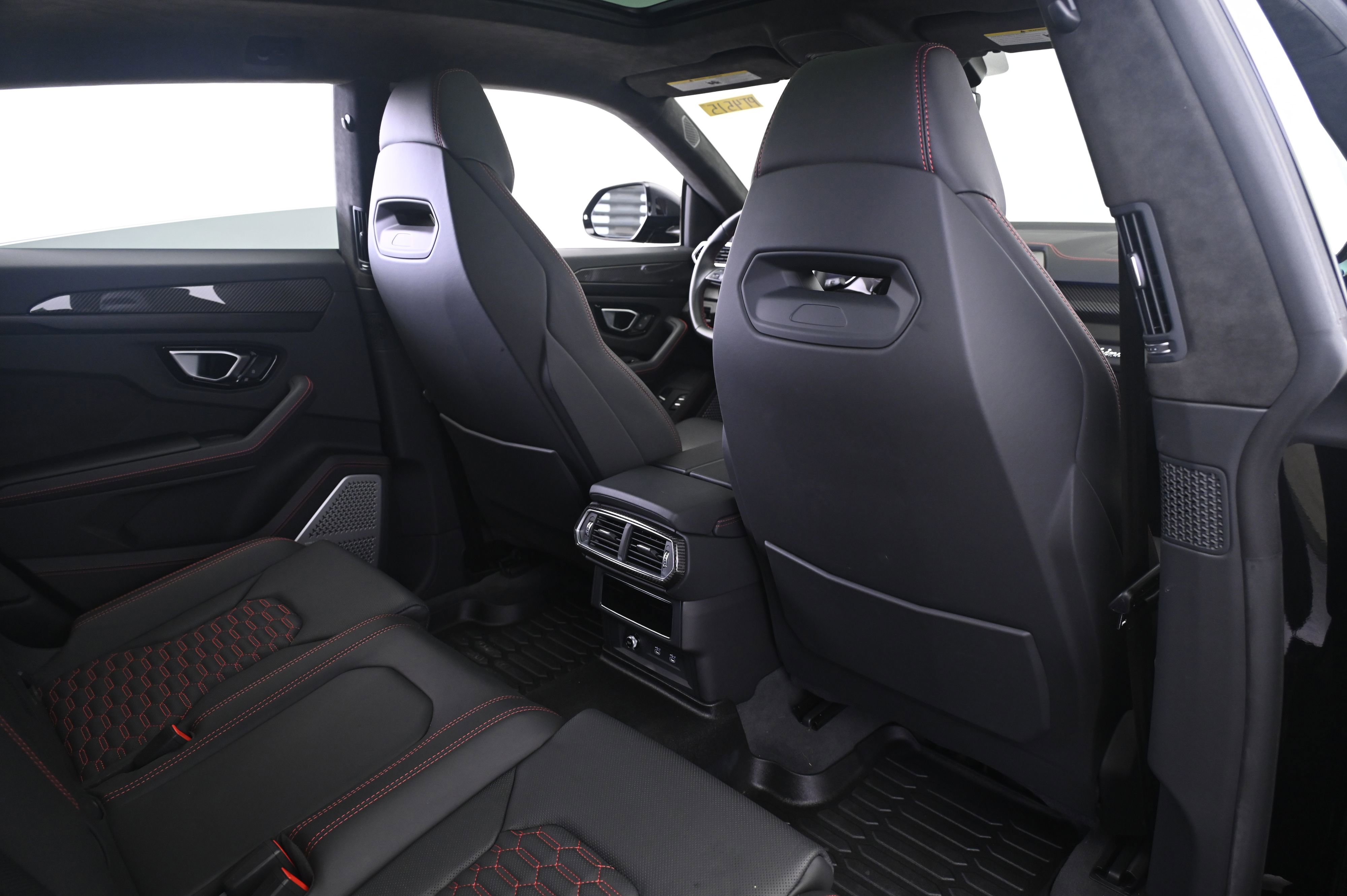 Used 2022 Lamborghini Urus image 17