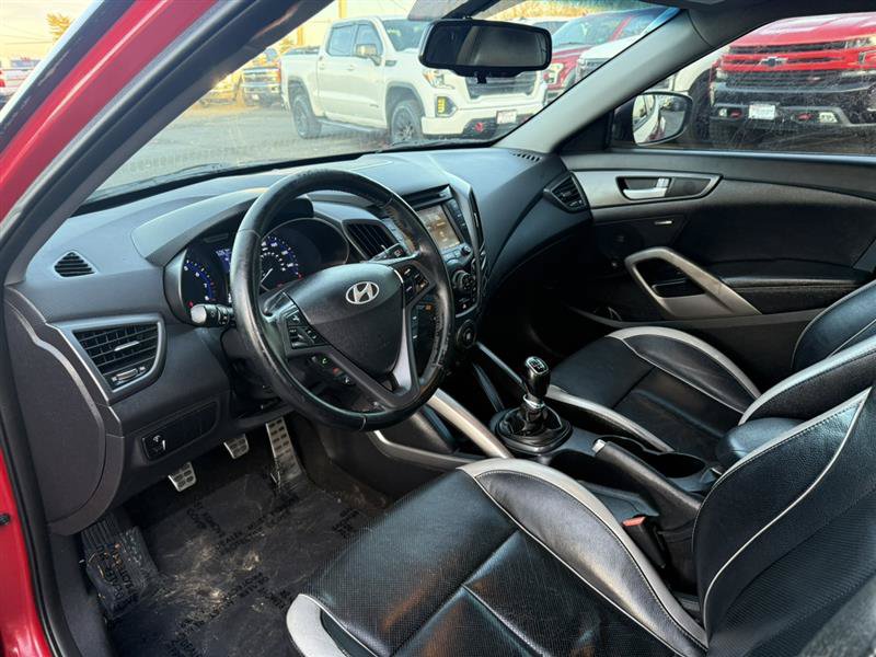 Used 2013 Hyundai Veloster Turbo FWD image 20