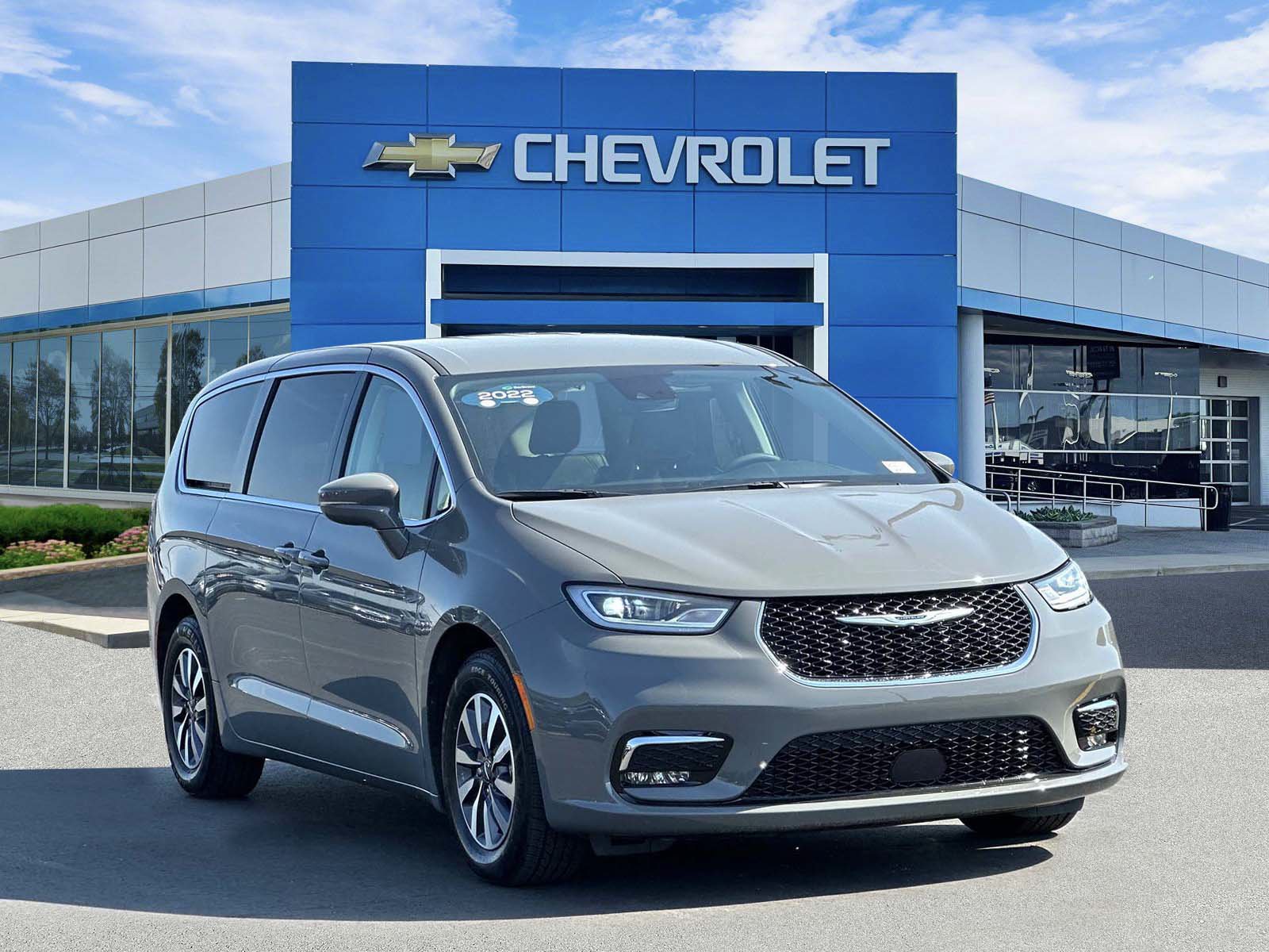 Used 2022 Chrysler Pacifica Touring-L FWD image 6