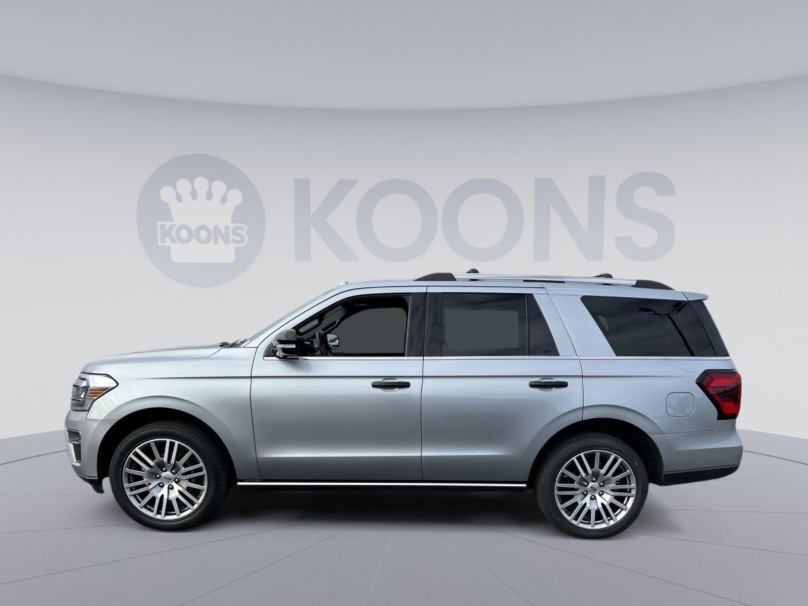 Used 2024 Ford Expedition Limited image 2