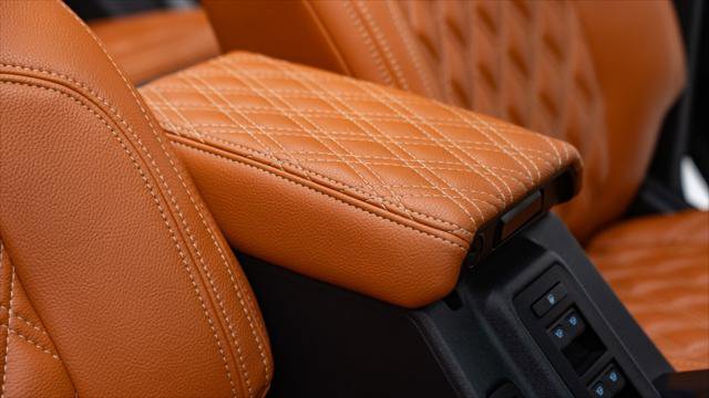 Used 2025 Ford Bronco CUSTOM image 49