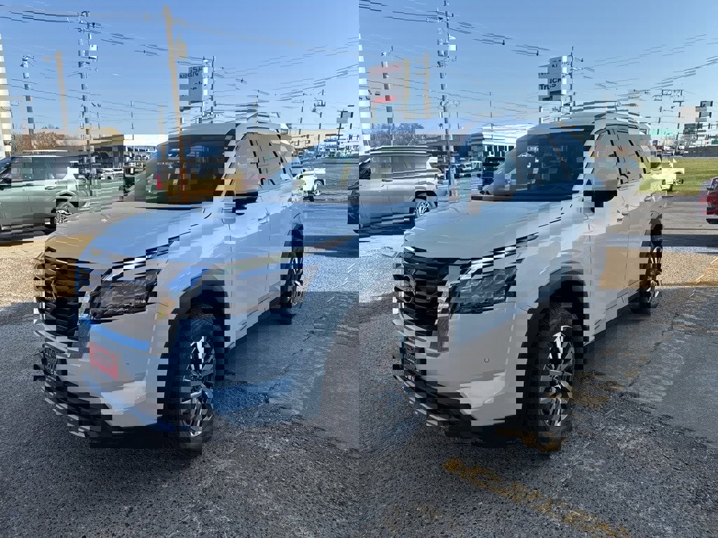 New 2025 Nissan Pathfinder SL image 8