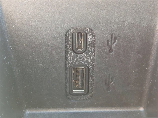 Used 2024 GMC Acadia Denali image 22