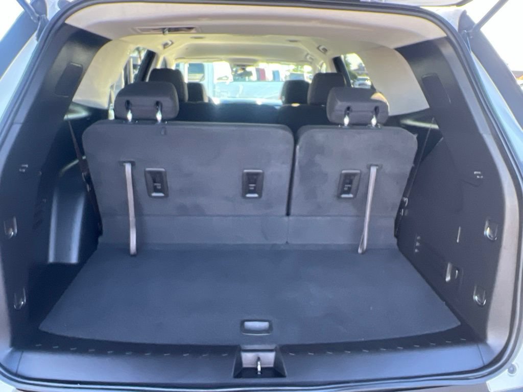 Used 2020 Chevrolet Traverse LS FWD image 53