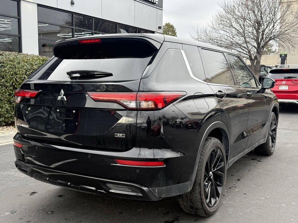 Used 2024 Mitsubishi Outlander SE image 7