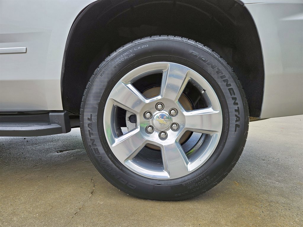 Used 2017 Chevrolet Tahoe LS w/ All-Season Package image 5
