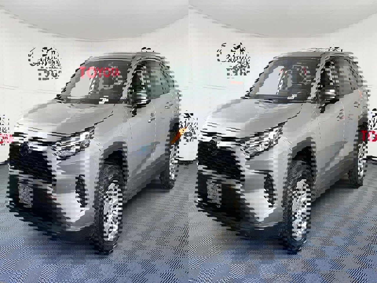 Used 2024 Toyota RAV4 LE image 2