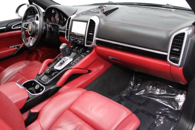 Used 2015 Porsche Cayenne S AWD/4WD image 29