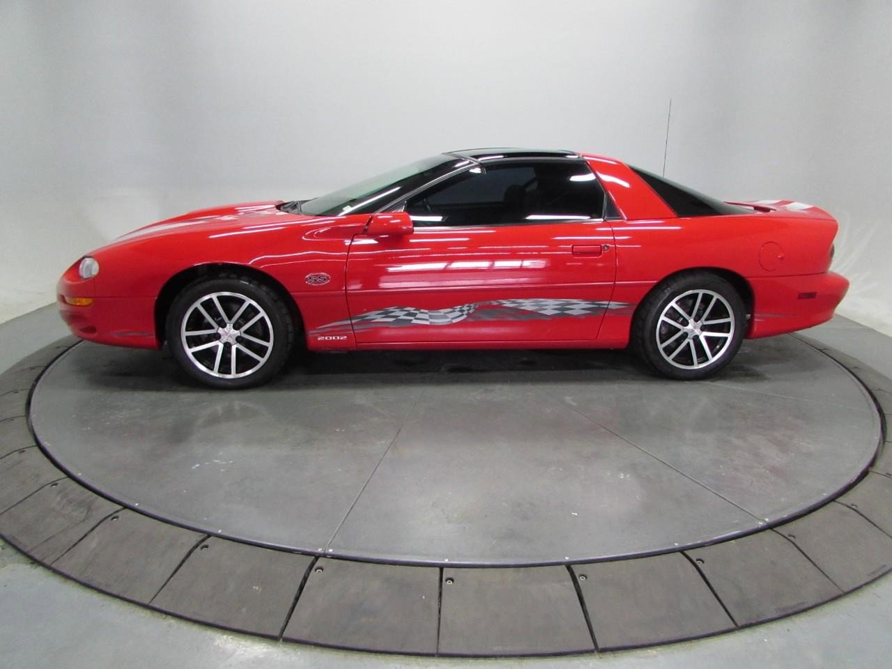 Used 2002 Chevrolet Camaro Z28 w/ SS Performance/Appearance Pkg image 4