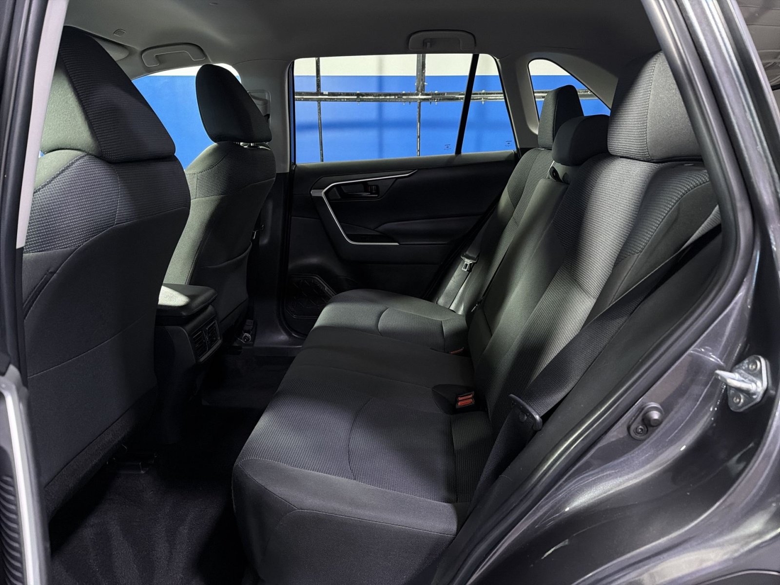 Used 2023 Toyota RAV4 LE AWD/4WD image 26