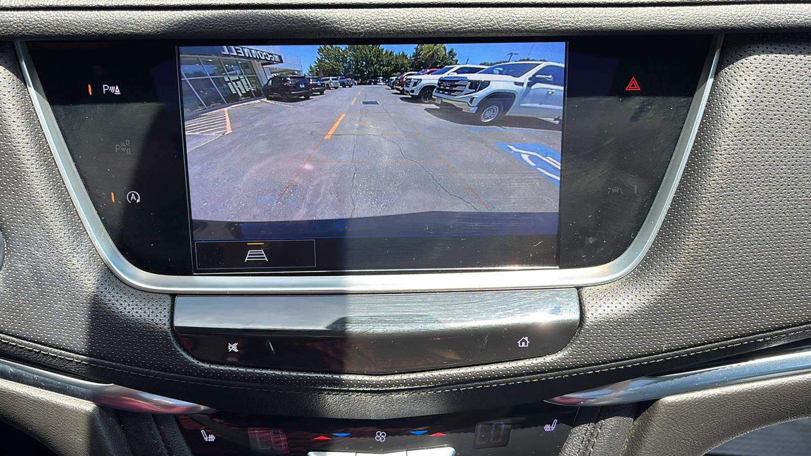 Certified 2023 Cadillac XT5 Premium Luxury FWD image 35