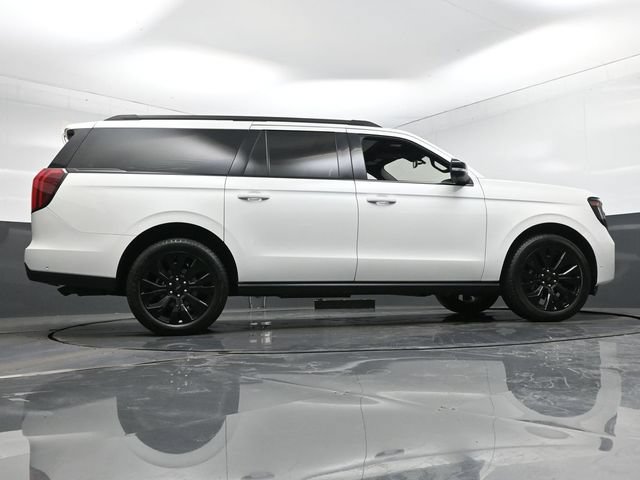 Used 2025 Ford Expedition Max Platinum w/ Stealth Appearance Package AWD/4WD image 55