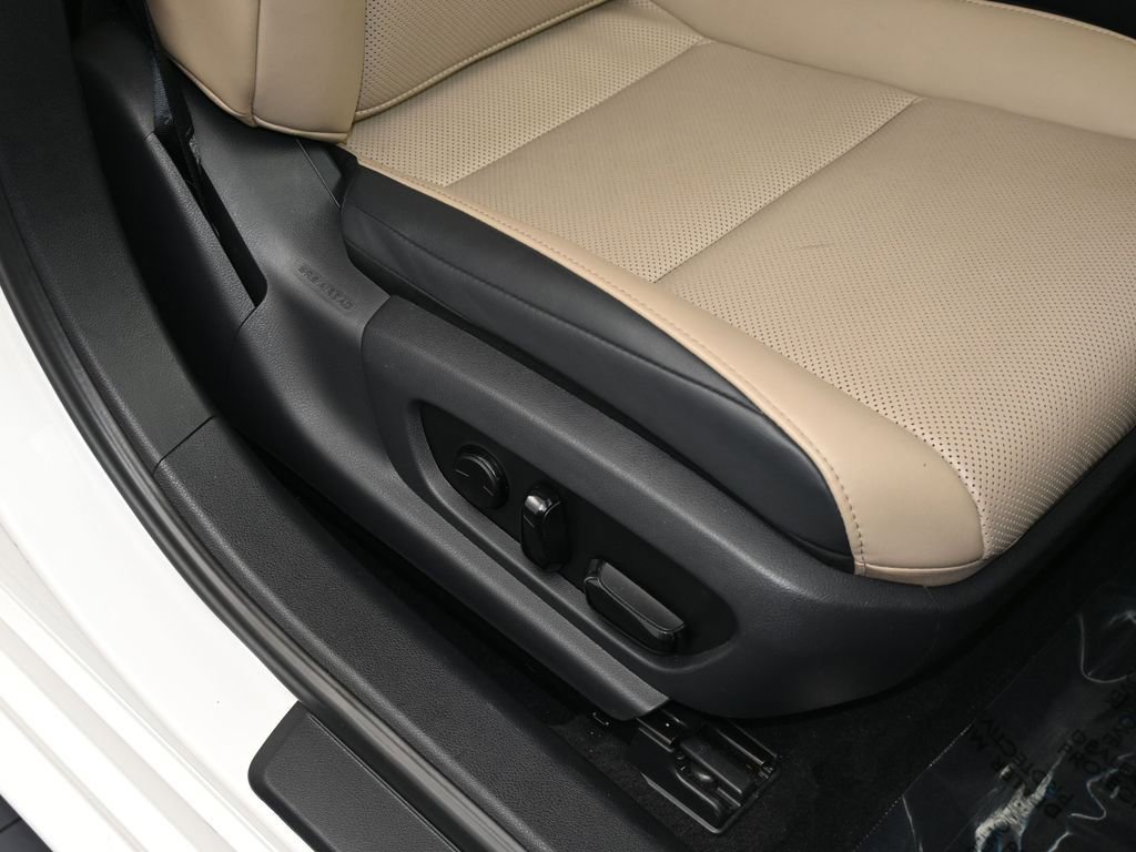 Used 2019 Lexus ES 350 w/ Premium Package image 52