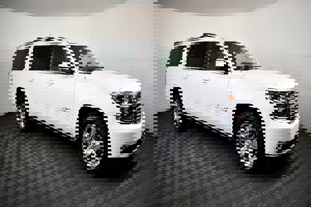 Used 2016 Chevrolet Suburban LTZ image 6