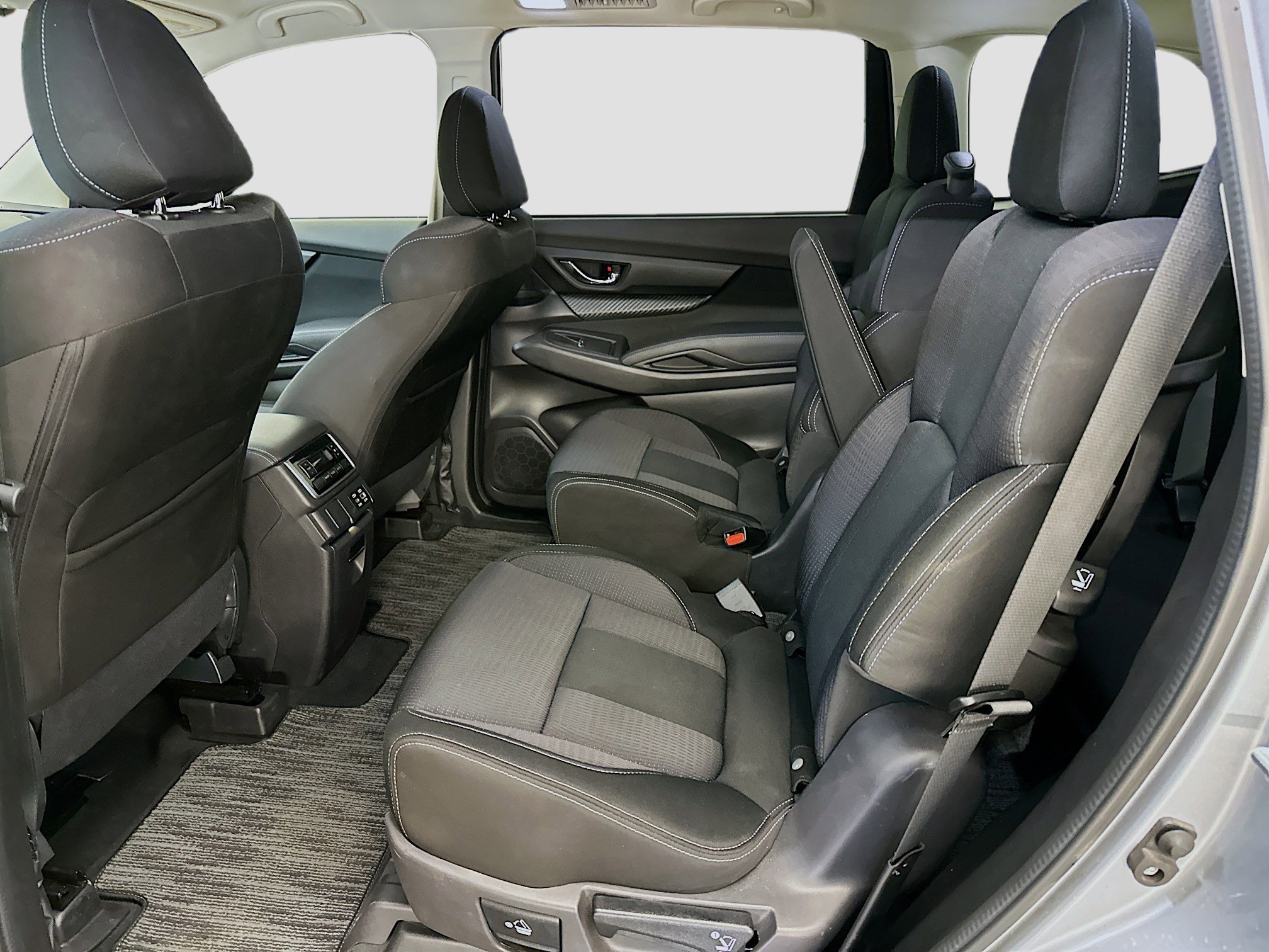 Used 2025 Subaru Ascent Premium image 28