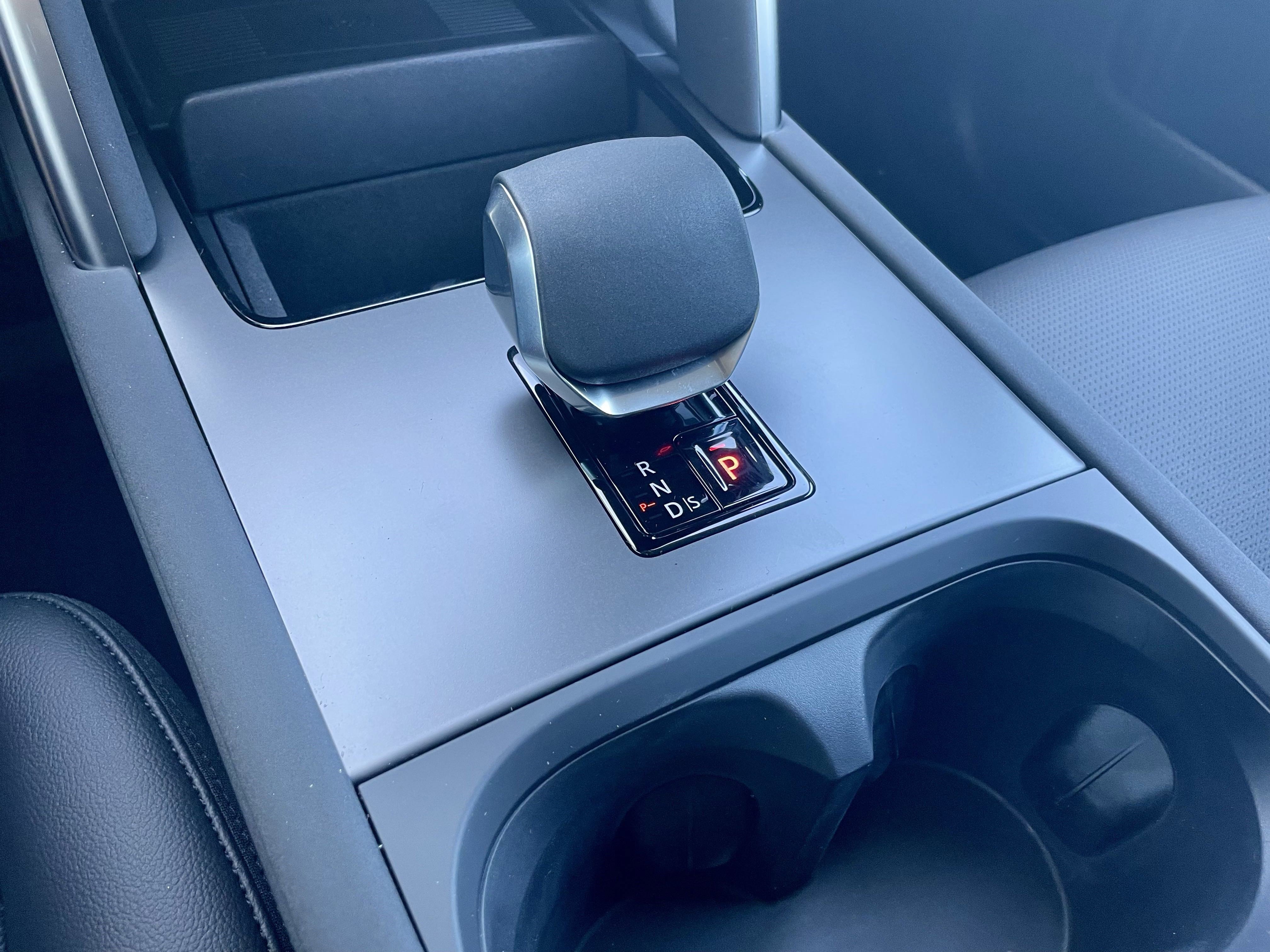 New 2025 Land Rover Discovery Sport S image 20