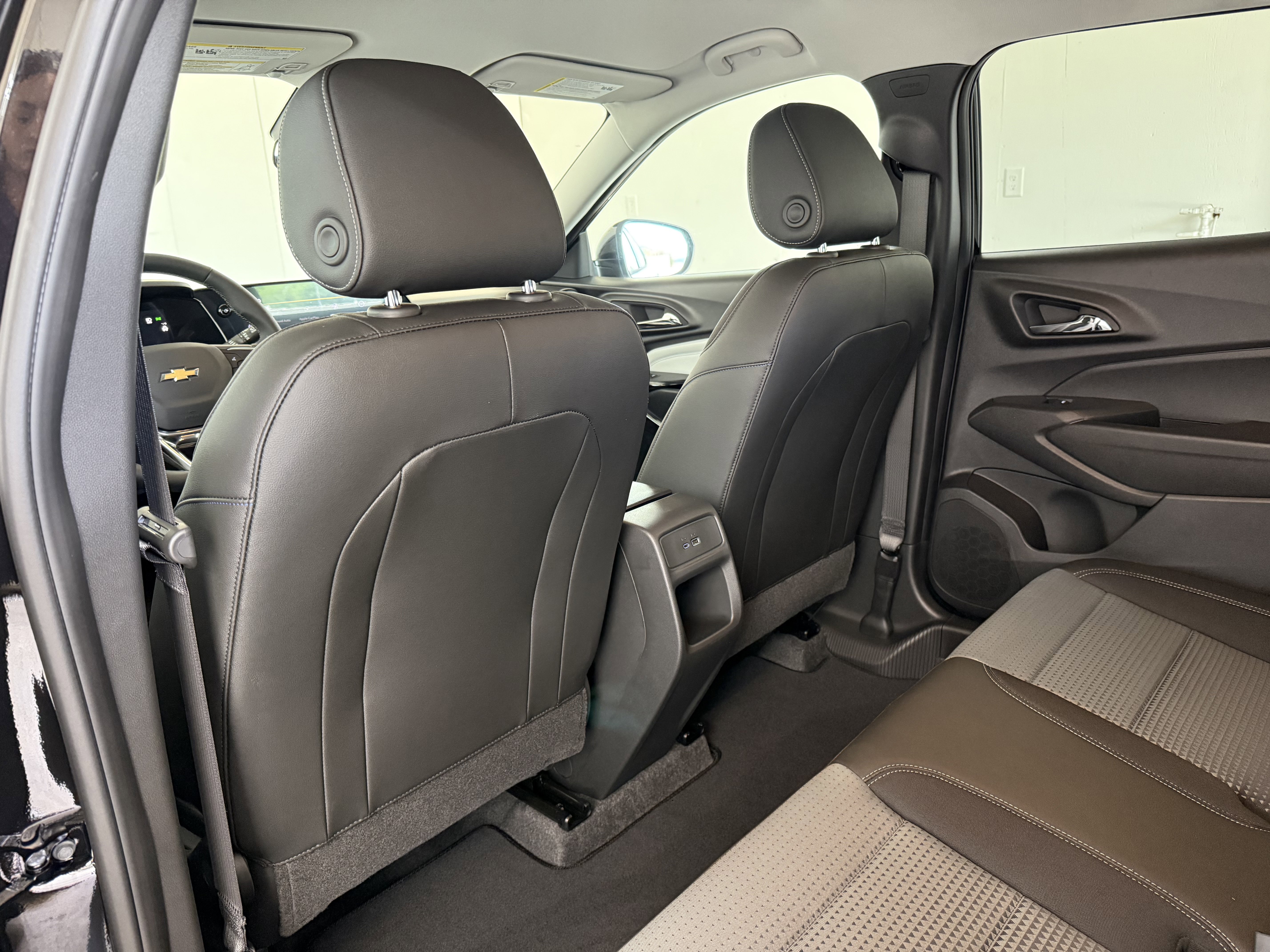 New 2025 Chevrolet Trax LT w/ Driver Confidence Package image 36