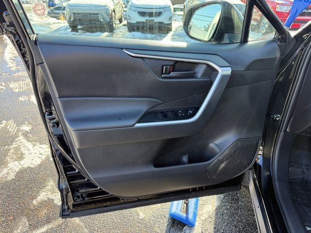 Used 2025 Toyota RAV4 LE image 19