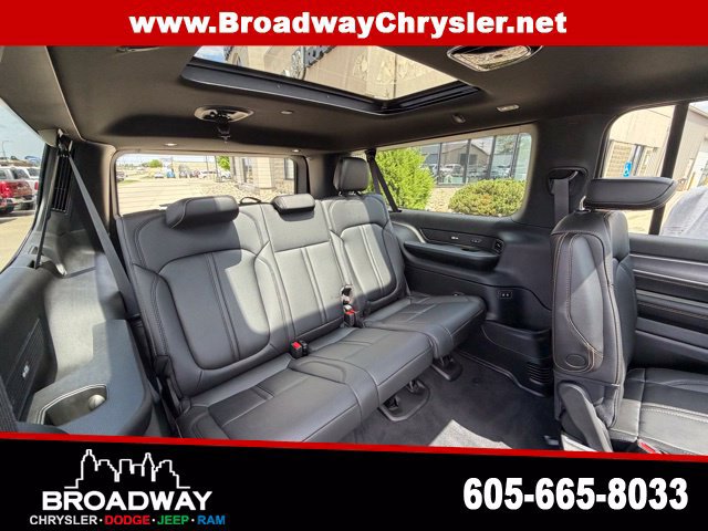New 2026 Jeep Grand Wagoneer L 4WD image 12