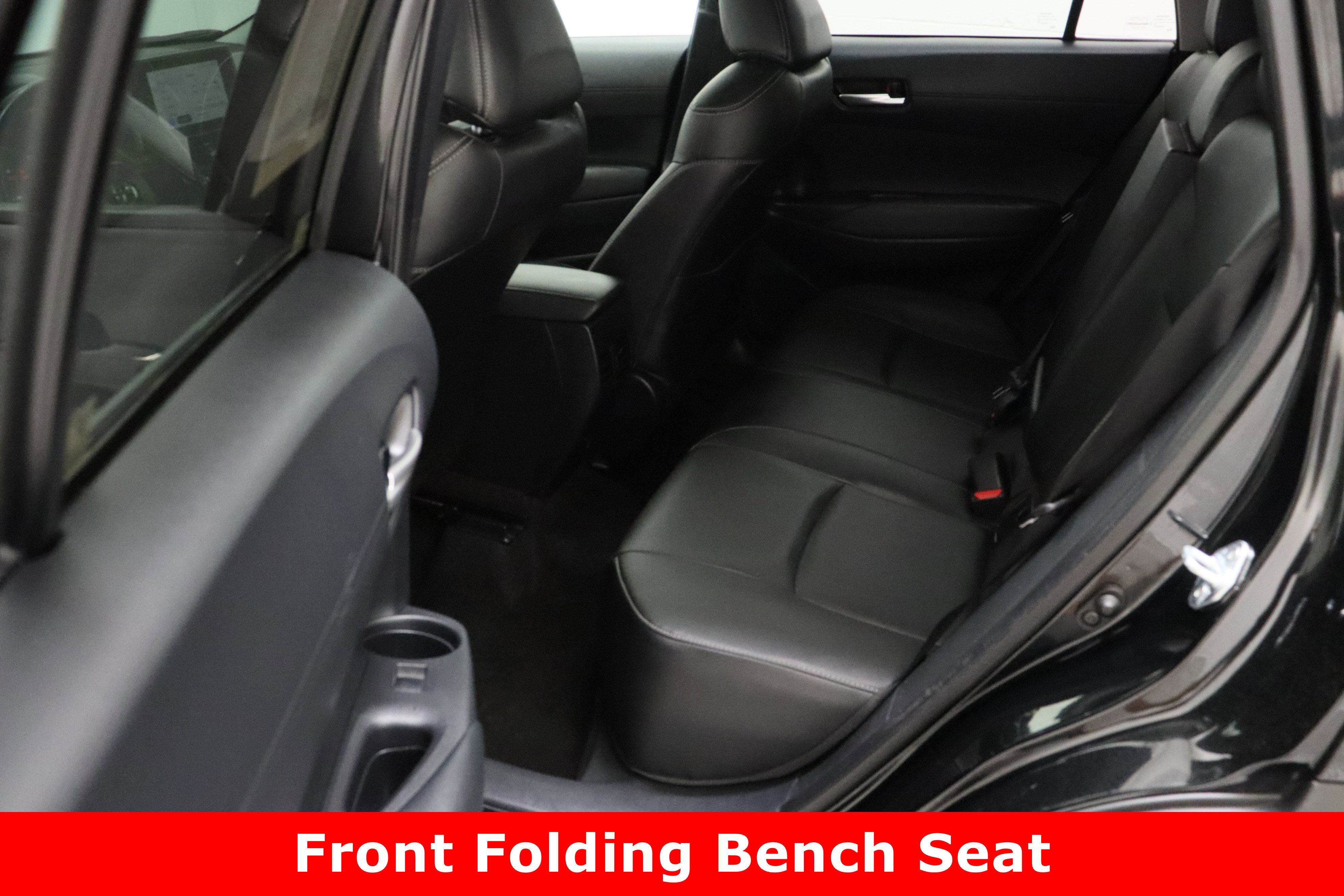 Used 2025 Toyota Corolla Cross XLE image 29