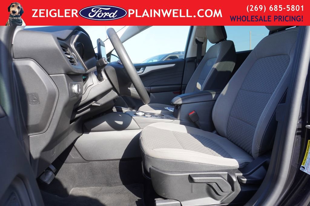 Used 2021 Ford Escape SE image 16