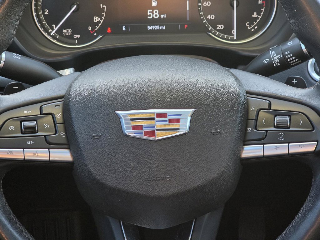 Used 2023 Cadillac XT4 Premium Luxury w/ Cold Weather Package FWD image 32