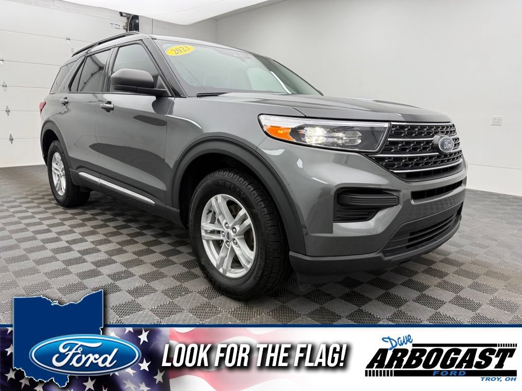 Used 2023 Ford Explorer XLT w/ Class IV Trailer Tow Package AWD/4WD image 1