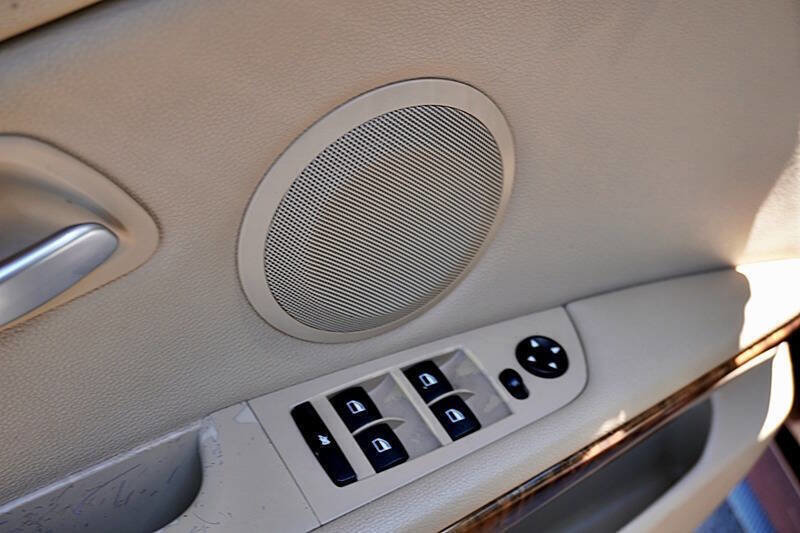 Used 2006 BMW 325i Sedan RWD image 27