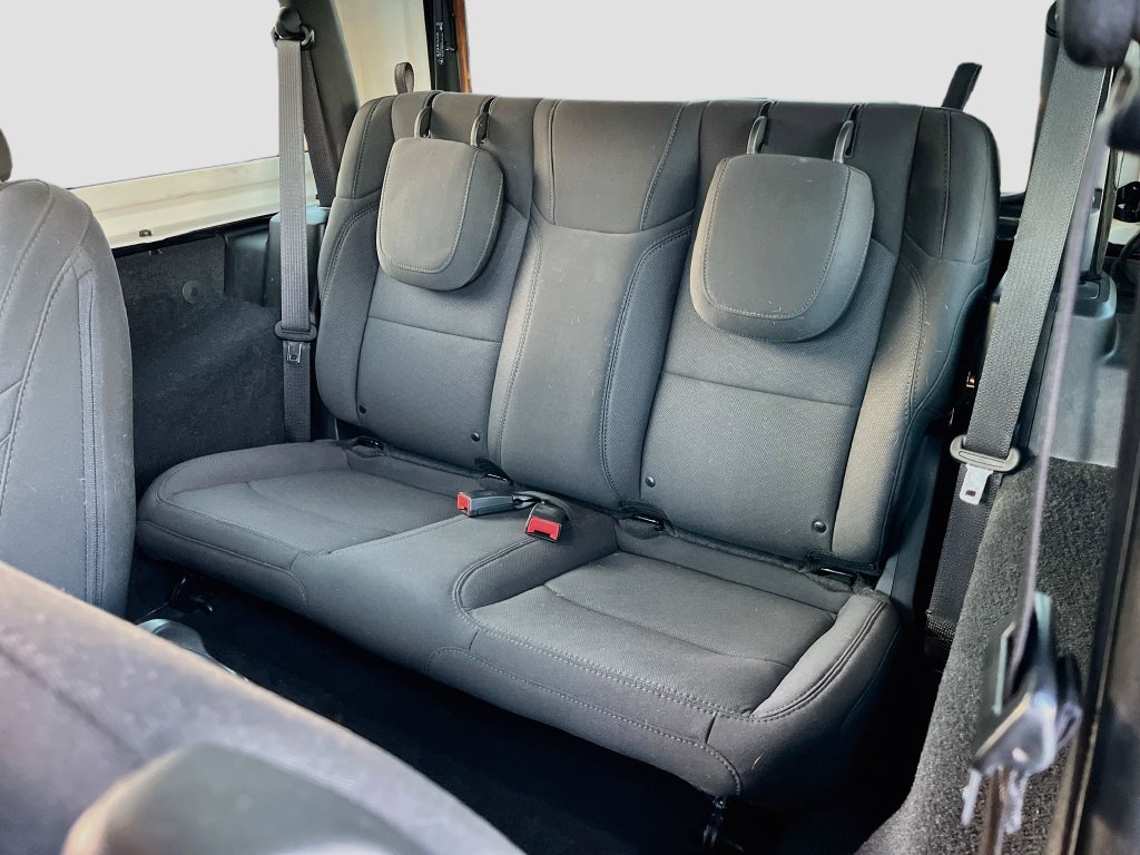 Used 2023 Jeep Wrangler Sport AWD/4WD image 23