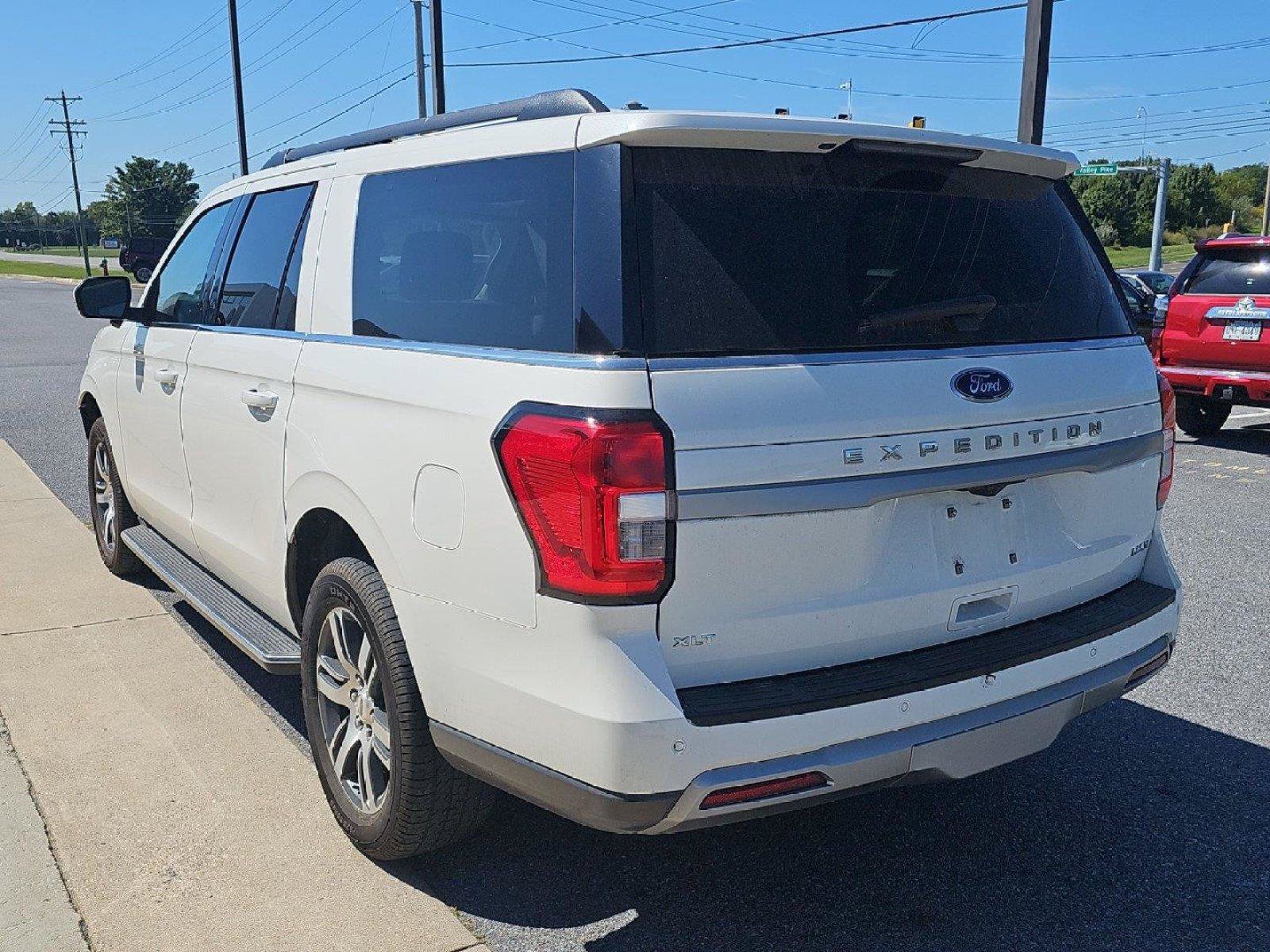 Used 2022 Ford Expedition Max XLT AWD/4WD image 10
