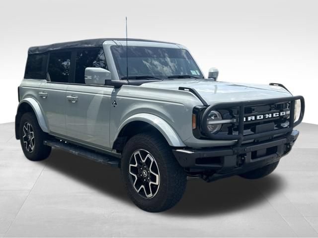 Used 2022 Ford Bronco Outer Banks AWD/4WD image 6