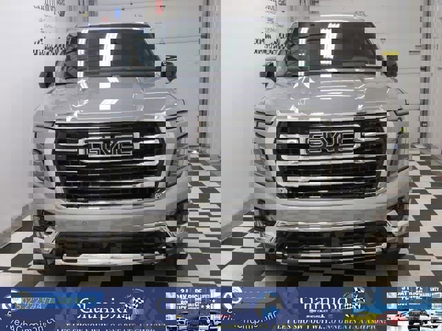 Used 2025 GMC Yukon Elevation w/ LPO, Yukon Black Package image 2