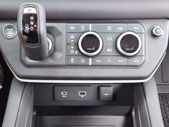 Used 2024 Land Rover Defender 110 S image 18
