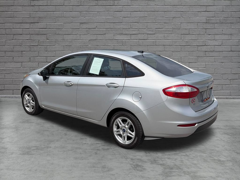 Used 2018 Ford Fiesta SE FWD image 4