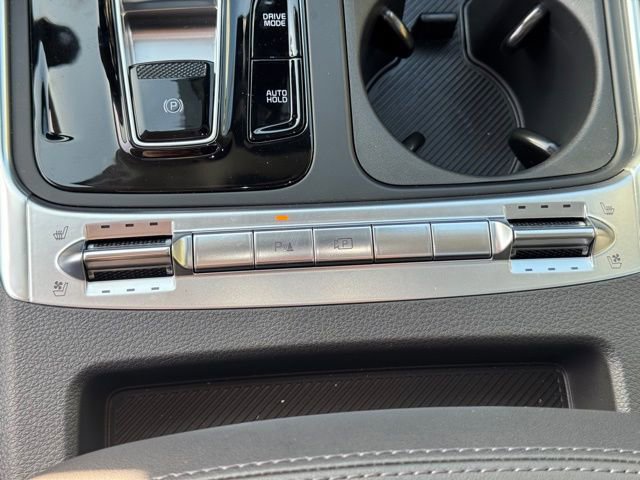 Used 2025 Kia Carnival SX w/ SX Dark Edition Package image 57