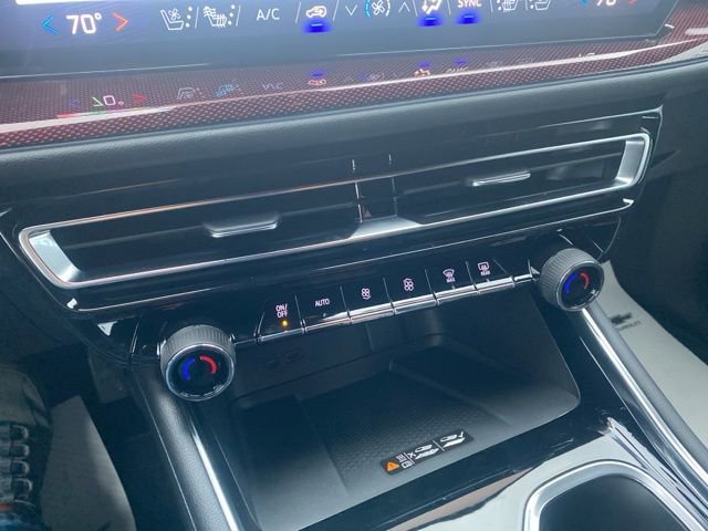 New 2026 Chevrolet Traverse RS image 16