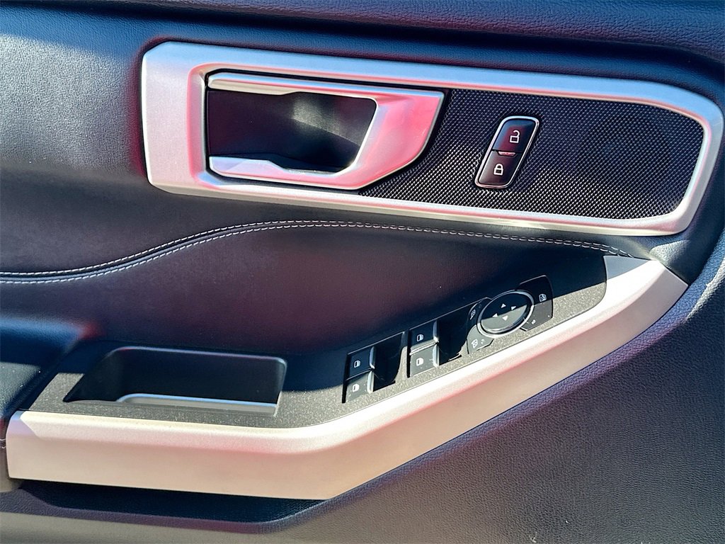 Certified 2023 Ford Explorer XLT w/ Equipment Group 202A image 21