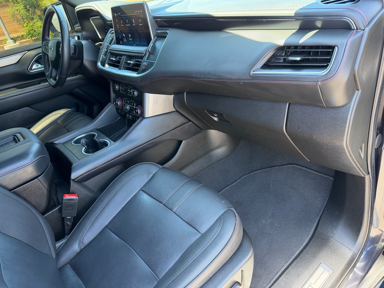 Used 2023 Chevrolet Suburban RST w/ Luxury Package AWD/4WD image 10