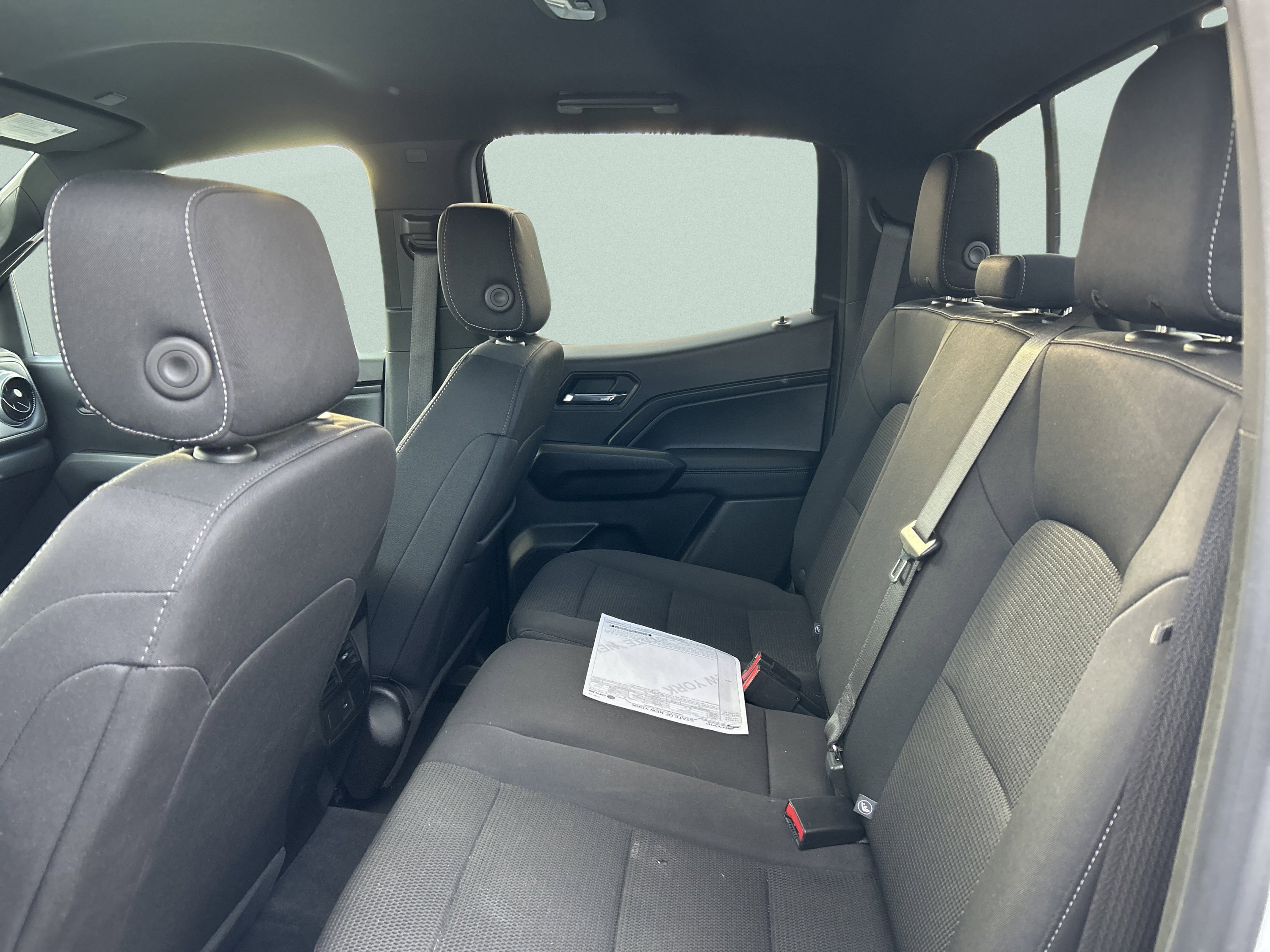 Used 2023 Chevrolet Colorado LT w/ LT Convenience Package II AWD/4WD image 13